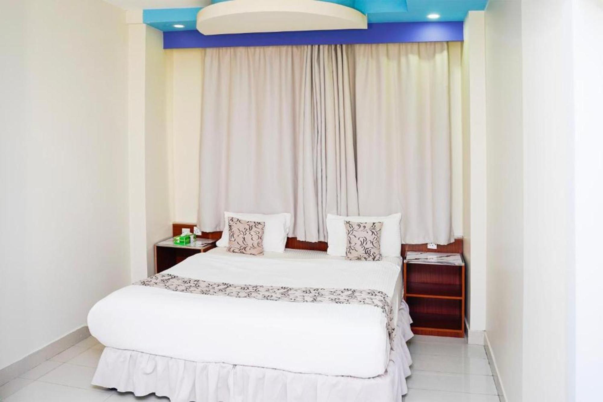 Al Bayrahaa Hotel Apartments Seeb Exterior photo